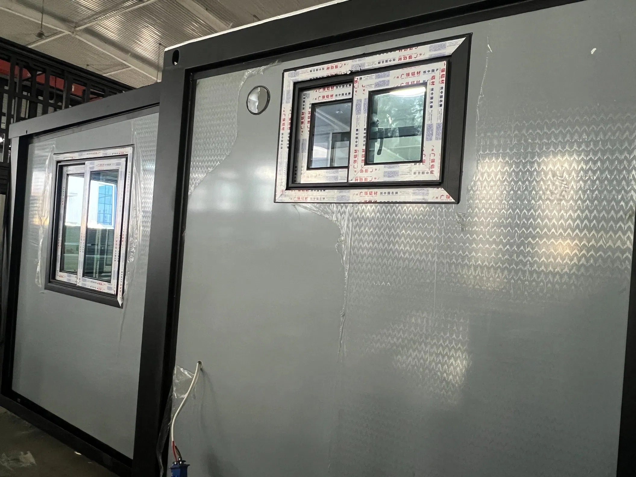 Casa Contêiner Dobrável Expandável Portátil Pré-fabricada em Aço Pronta para Envio Para Viver, Escritório ou Habitação Temporária