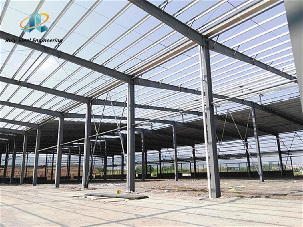 Estruturas de Aço Prefabricadas Personalizadas e Baratas da China para Armazéns Comerciais / Construções de Edifícios de Metal em Aço