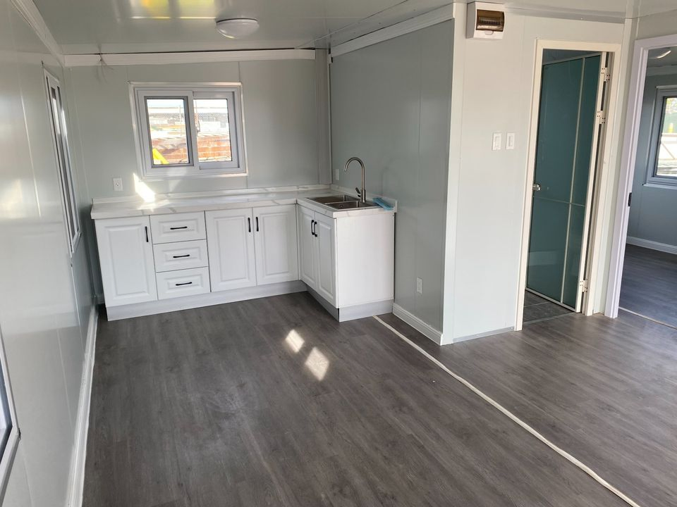 Casa Móvel Dobrável Pronta para Envio com Cozinha Casa Contêiner Prefabricada de Aço Leve Casa Contêiner Expandível 20FT 40FT