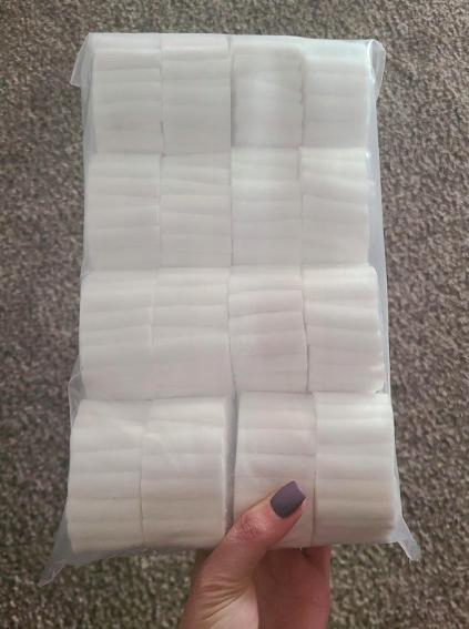 Disposable Dental Gauze Cotton Rolls Dental Absorbent Cotton Roll for Surgery Dentists