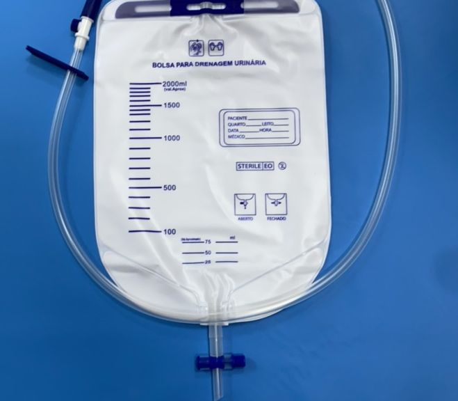 Custom Luxury Disposable Medical Sterile Odor-Proof Leak-Proof Easy to Attach/Detach Catheter Portable Urine Bag Price