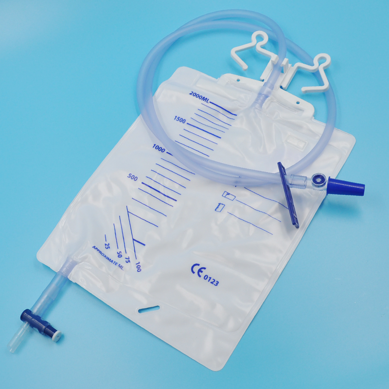 CE Certificated China Needleless Sampling Port Sterile Luxury 2000ml 2500ml 4000ml 5000ml 10000ml Close System Urine Drainage Bags Collection Bag