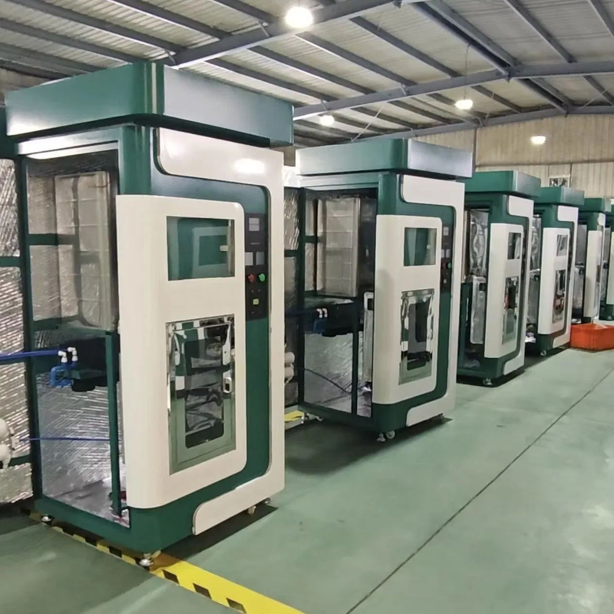 a Premium Large Capacity Water Vending Machine with Various Payment Modes RO Filter Sterilization Single Outlet Water, Support IC Card Payment