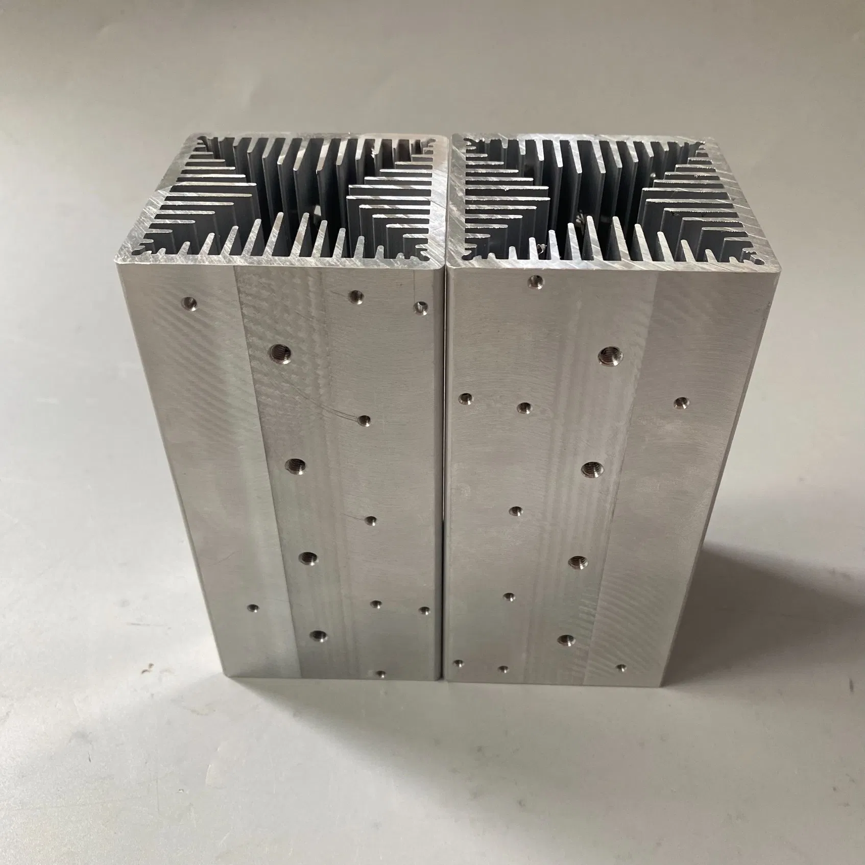 Favorable Wholesale Custom Aluminum Alloy Die Casting CNC Parts Heat Sink Enclosure
