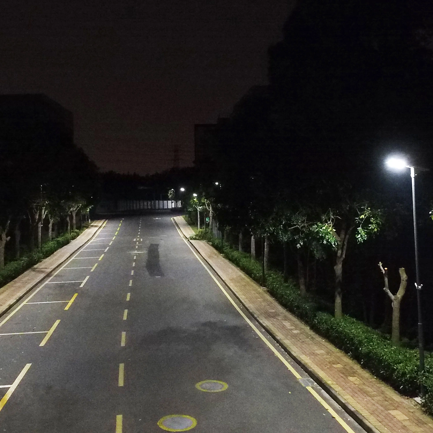 High Lumen 150W LED Solar Outdoor Lighting with Motion Sensor LiFePO4 Battery