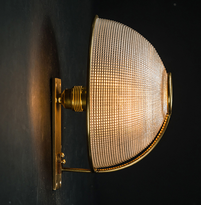 OEM Cruise Line Branded Lighting Bulk Order Marine Grade LEDs Luxury Wall Sconce Nautical Brass Porthole Sconces