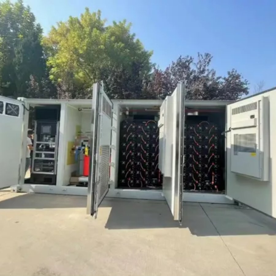 Remote Control Intelligent Solar Energy Power System for Commercial Use