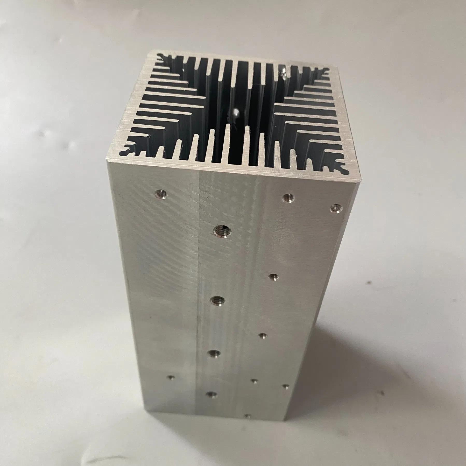 Favorable Wholesale Custom Aluminum Alloy Die Casting CNC Parts Heat Sink Enclosure
