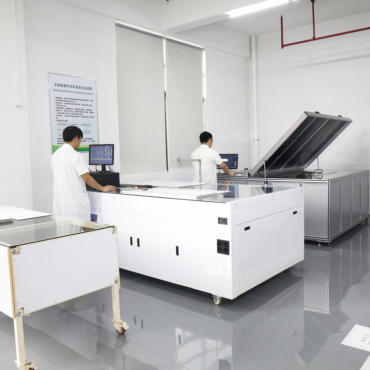 High Lumen 150W LED Solar Outdoor Lighting with Motion Sensor LiFePO4 Battery