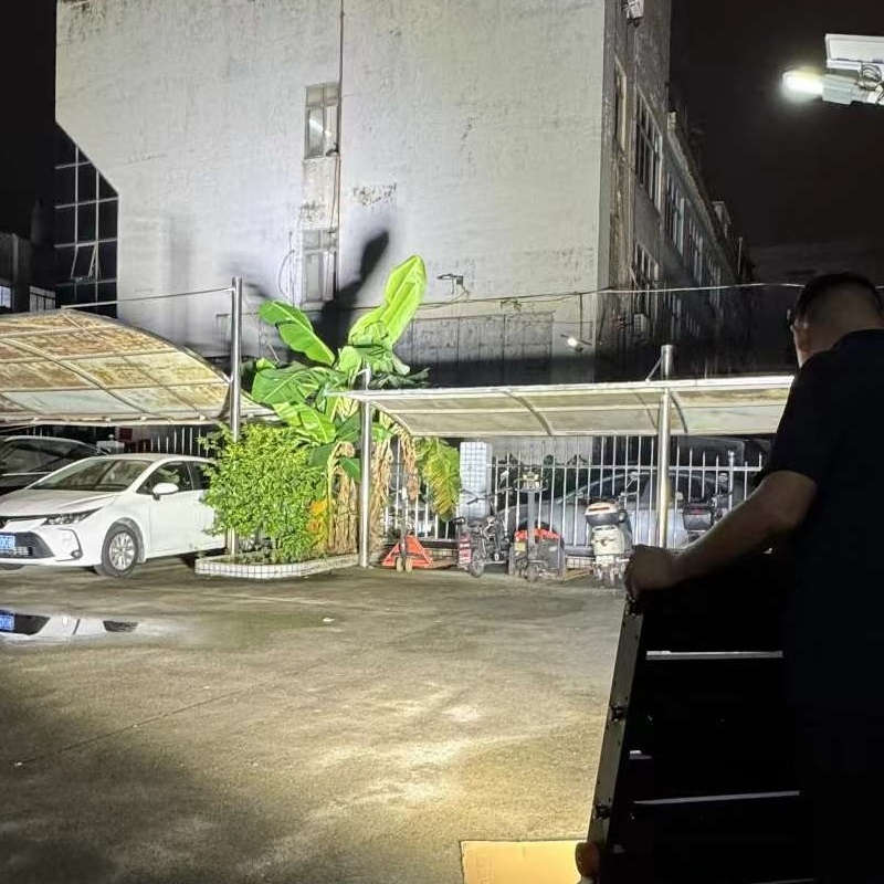 Floodlight 600W-1200W, LED Dimmable Spotlight, 100-277VAC, 5000K, 25deg, IP66 Industrial Light Lighting