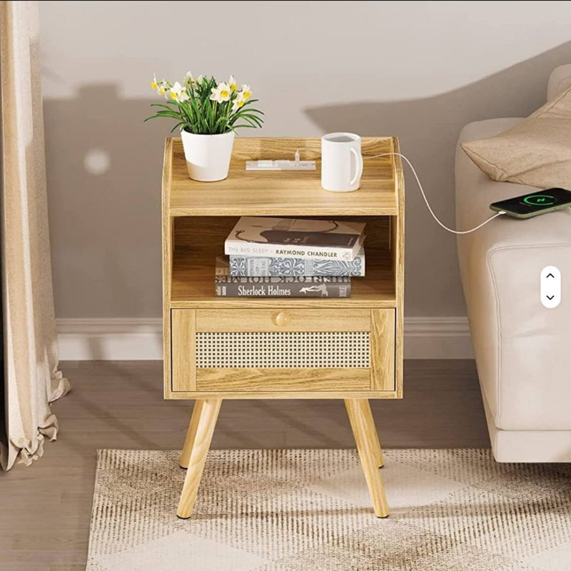 Mesa de noche de madera diseñada exclusivamente con estación de carga, cajones decorativos de ratán para dormitorios y salas de estar