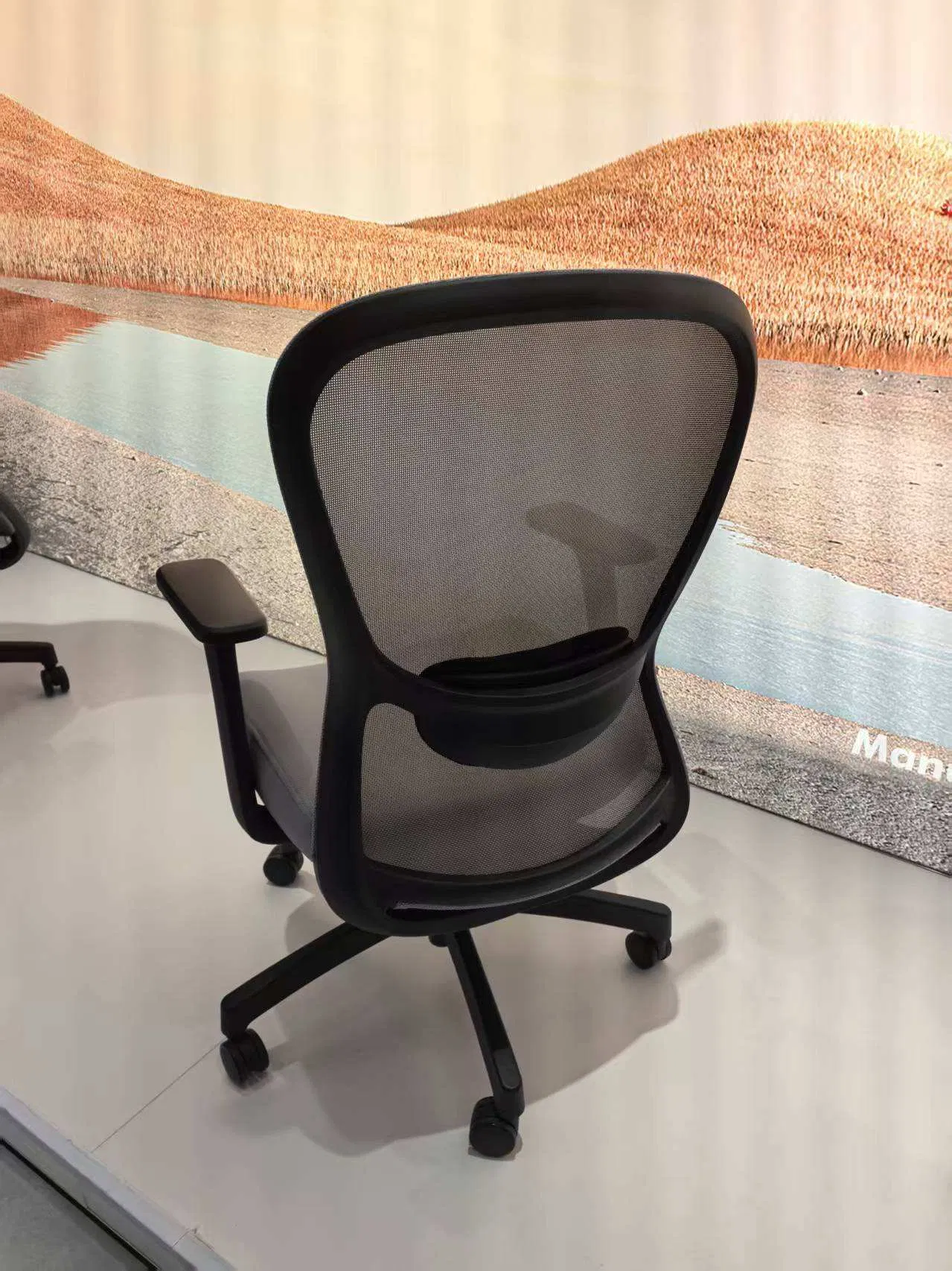 Silla ergonómica de malla ajustable para conferencia de muebles de oficina