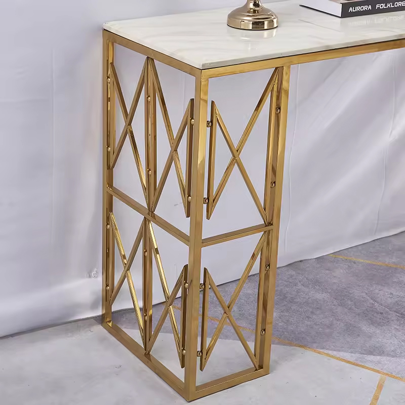 Mesa de consola de entrada estrecha de mármol blanco y dorado de lujo europeo moderno de alta gama para la sala de estar con patas curvadas