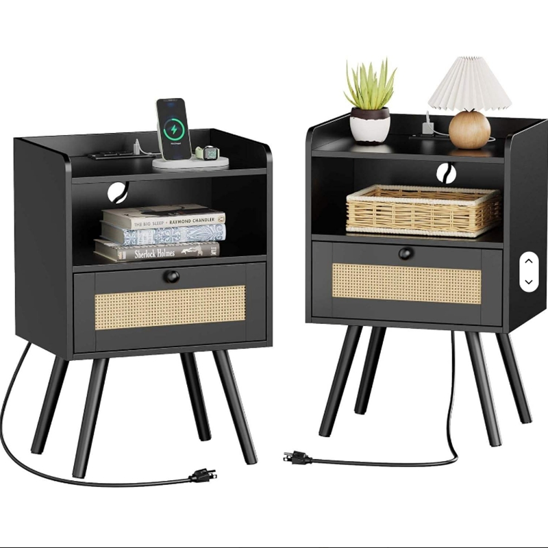 Mesa de noche de madera diseñada exclusivamente con estación de carga, cajones decorativos de ratán para dormitorios y salas de estar