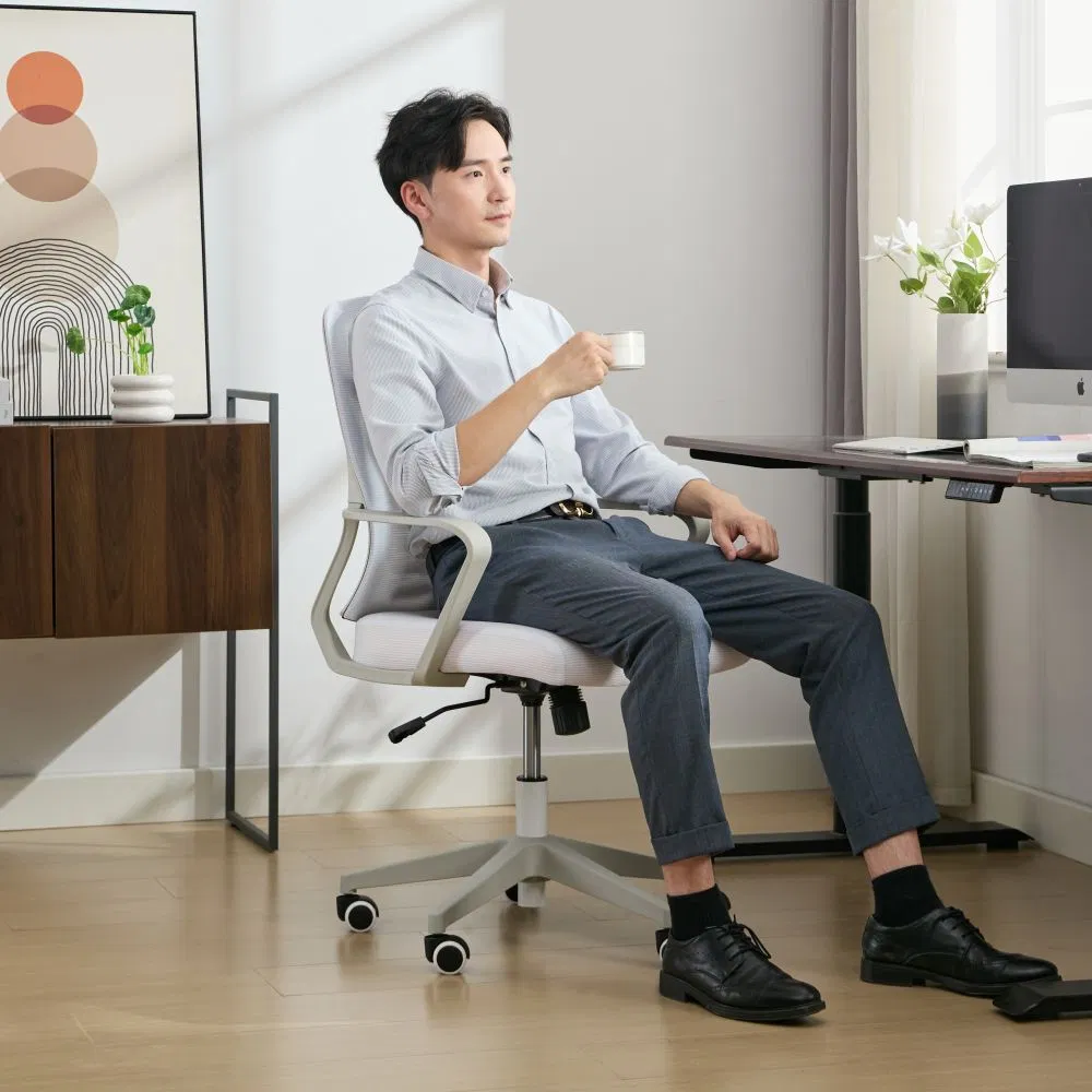 Venta Caliente Muebles de Oficina Modernos Silla Ejecutiva Ergonómica Giratoria Ajustable Muebles para el Hogar Sillas de Escritorio de Malla para Oficina