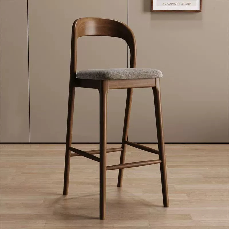Silla de bar con marco de patas de madera nórdica al por mayor y asiento de cuero PU para cocina, hogar y café