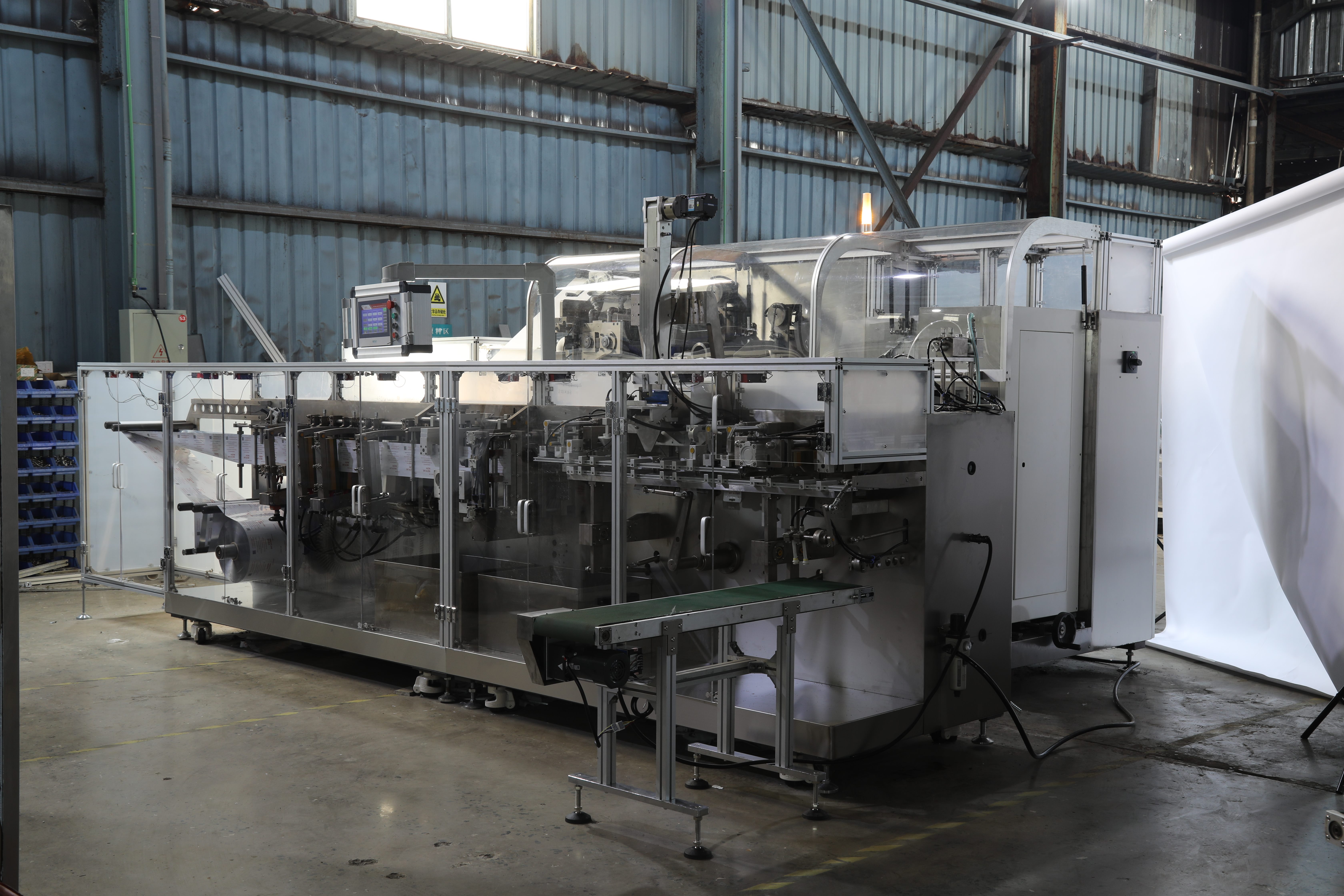 VIPPAI Industry Leading Cosmetic Skin Care Medical Face Mask Making Machine Fully Automatic Mask Equipment