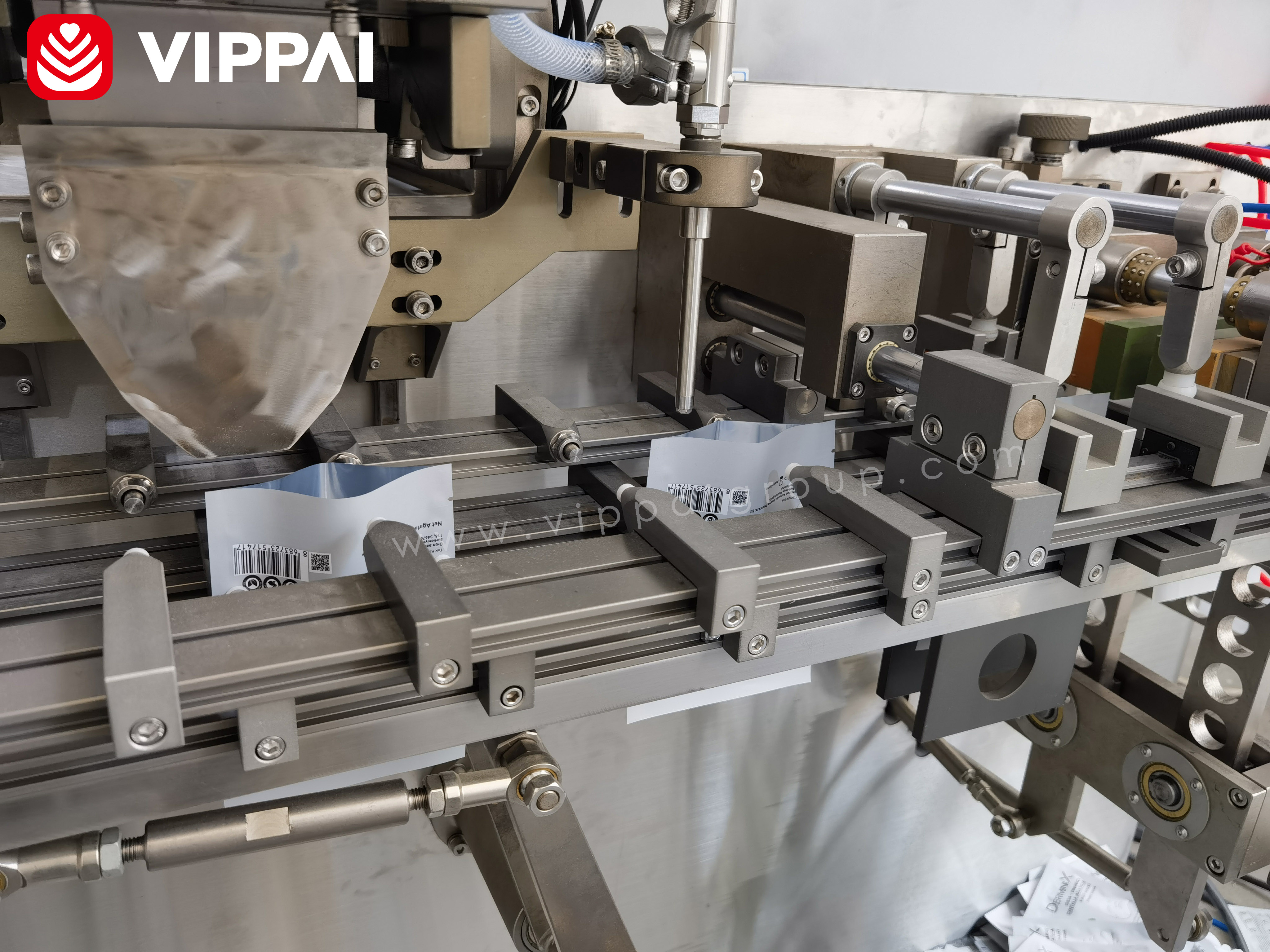VIPPAI New Cosmetics Skin Care Medical Face Mask Making Machine Collagen Fully Automatic Mask Maker Equipment