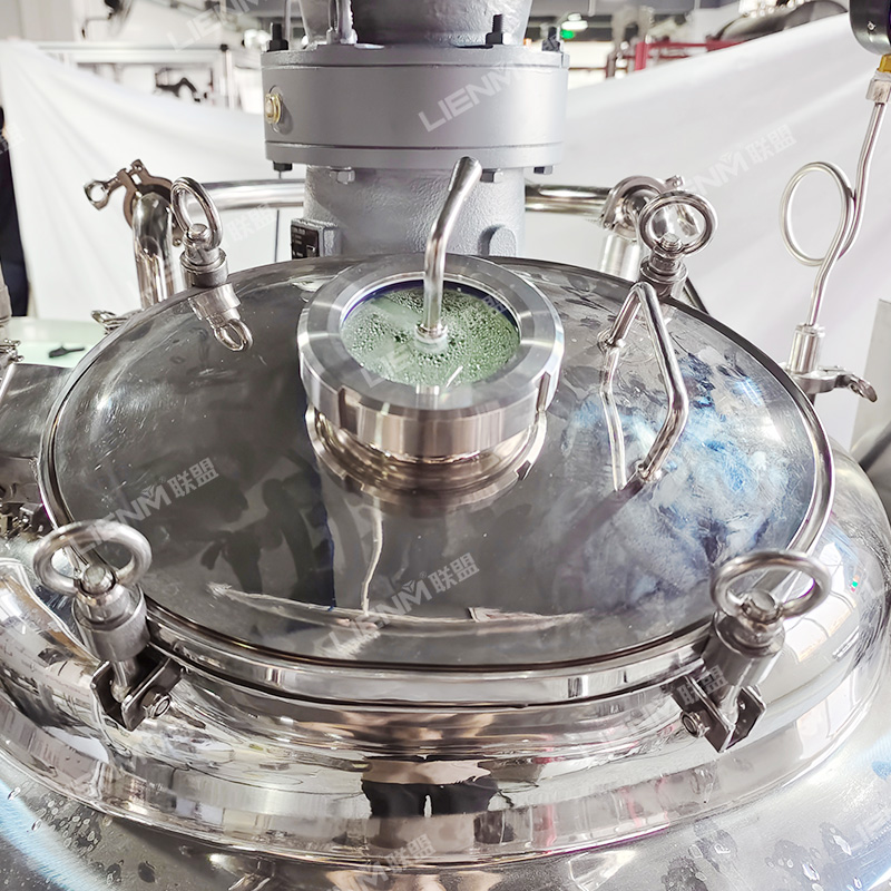 Hot Sale Vacuum Emulsifying Mixer Mixing Tank Cosmetic Mixing Machine Stainless Steel Cosmetics Production Equipment