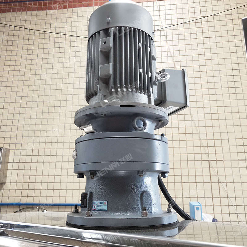 Best Price Stainless Steel Mixing Tank With Agitator Lotion Cosmetics 500L Electric Heating Liquid Soap Chemical Making Machine