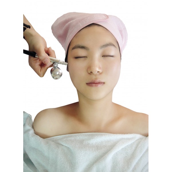 Jet Peel Machine Saline Dermabrasion Beauty Equipment for Salon Deep Skin and Scalp Cleansing