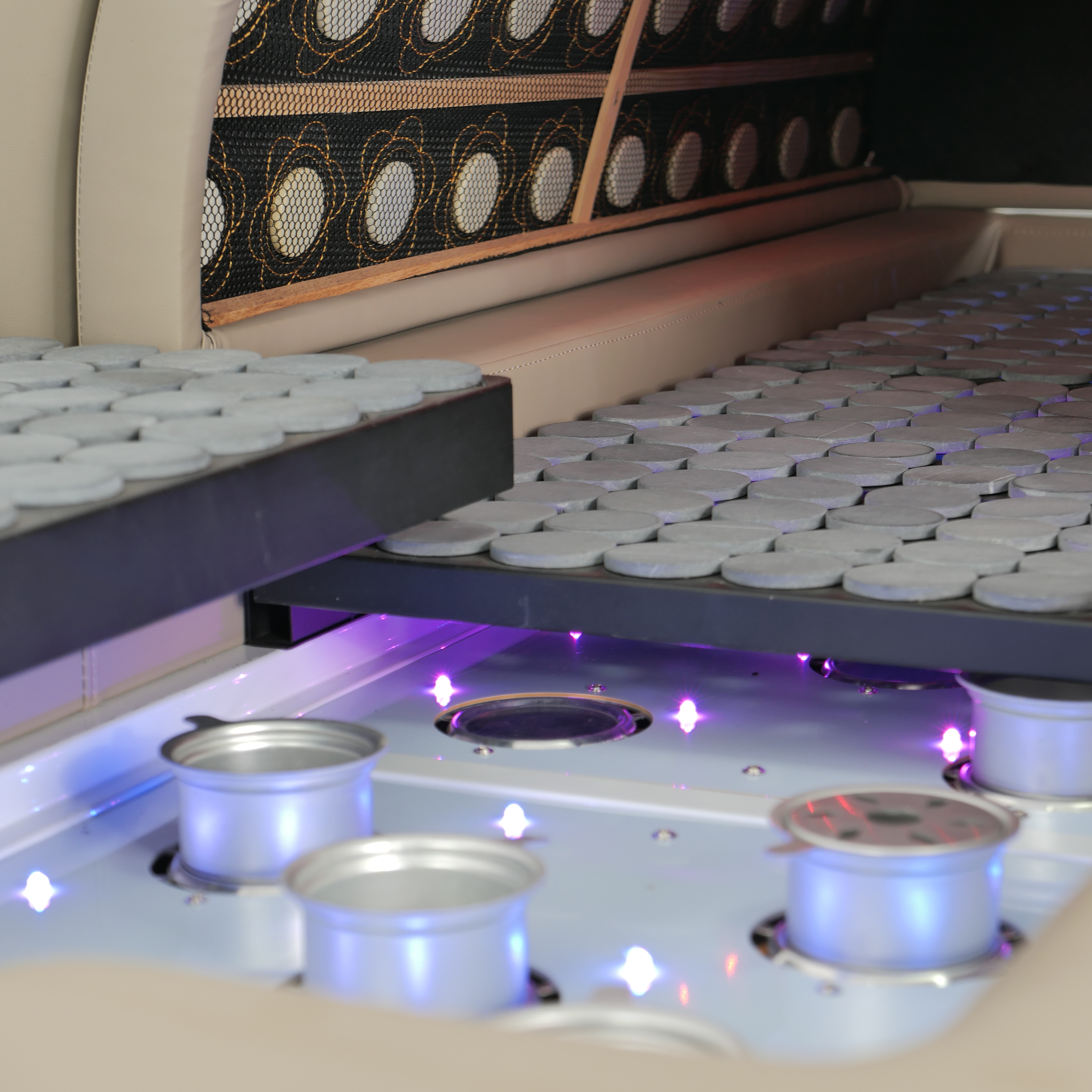 Fully Automatic Moxibustion Bed for Beauty Salon for Massage Treatments in Living Room Hotel Gym Warehouse