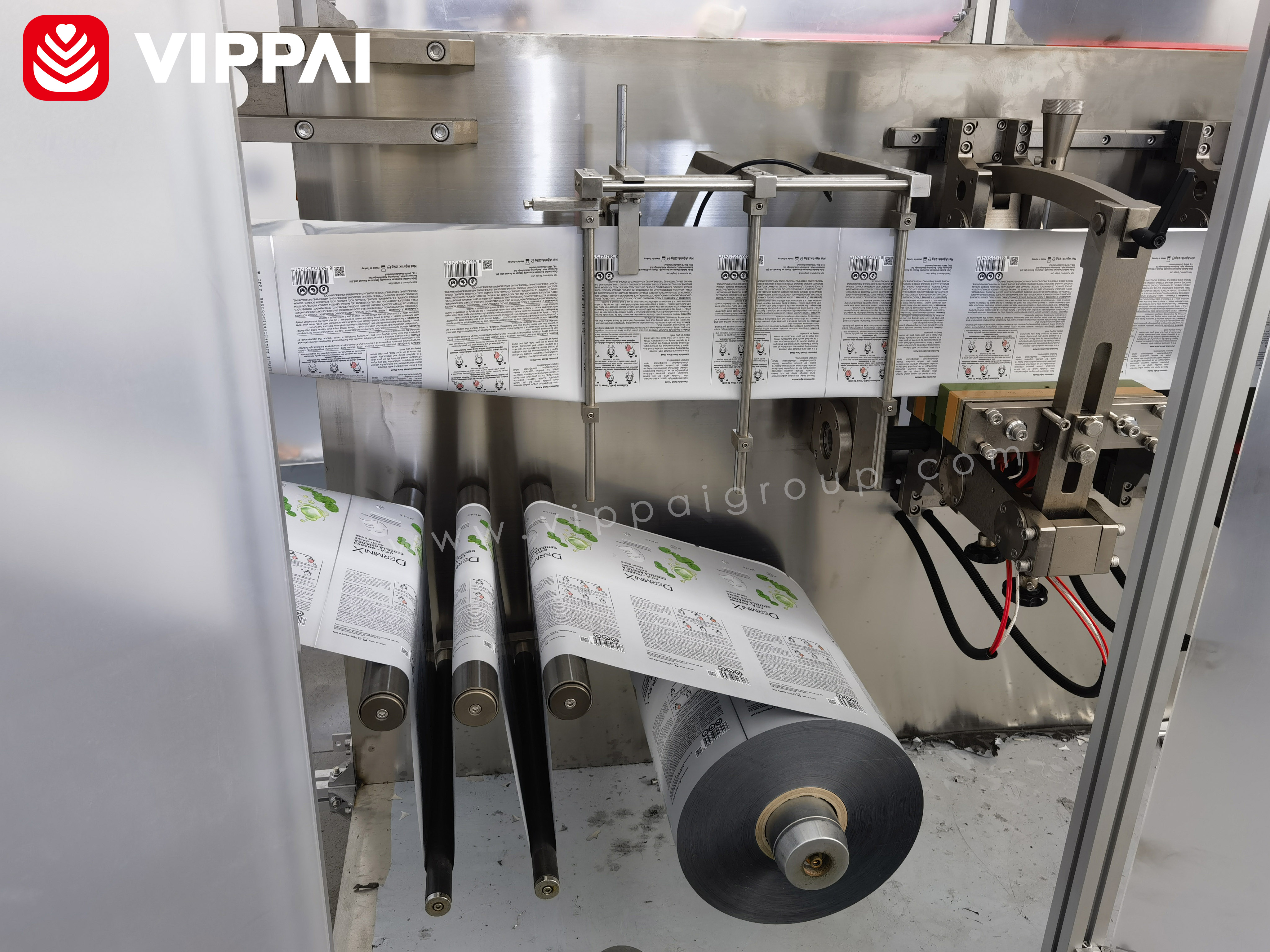 VIPPAI the Most Popular New Cosmetics Skin Care Medical Face Sheet Mask Making Machine Fully Automatic Equipment