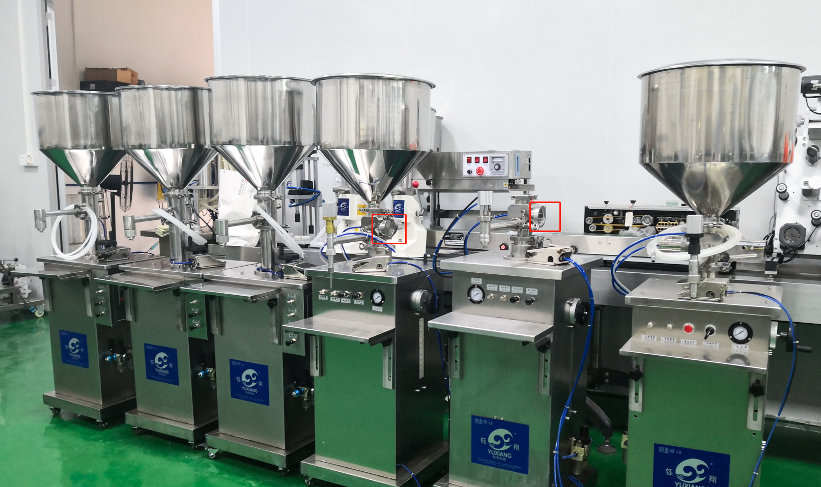 Liquid Sanitizer Washing Lotion Vertical Filling Machine Shampoo Detergent Filling Machine Bottling Cosmetic Filling Machines