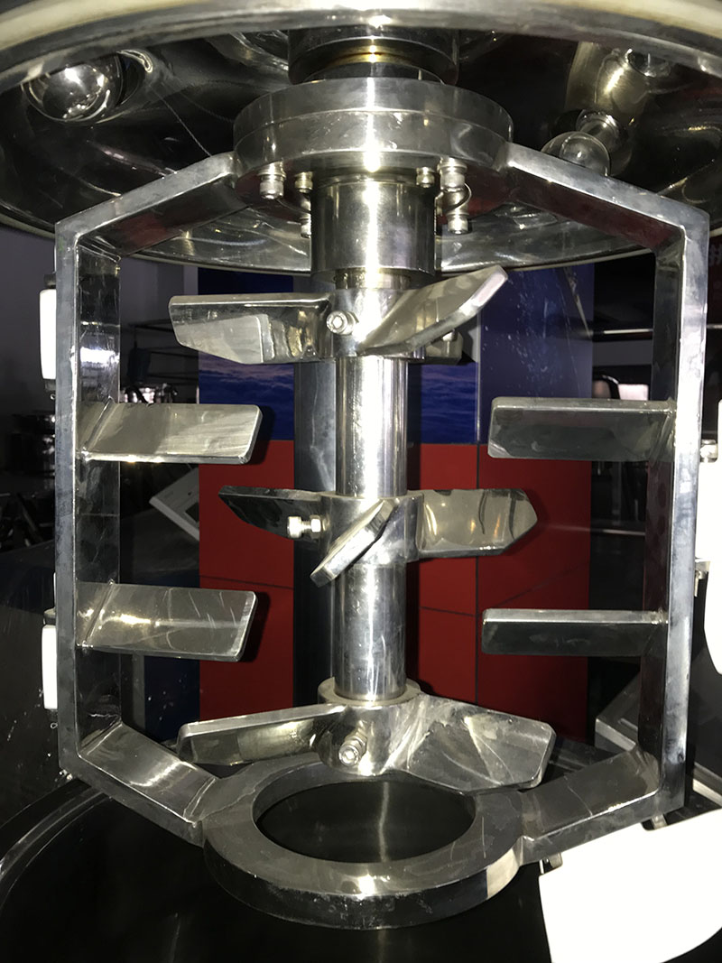 Cosmetics Production Equipment Manufacturing Machine Lotion Mixing Homogenizer Mixer Motor Gear Hydraulic Lifting Electric/Steam