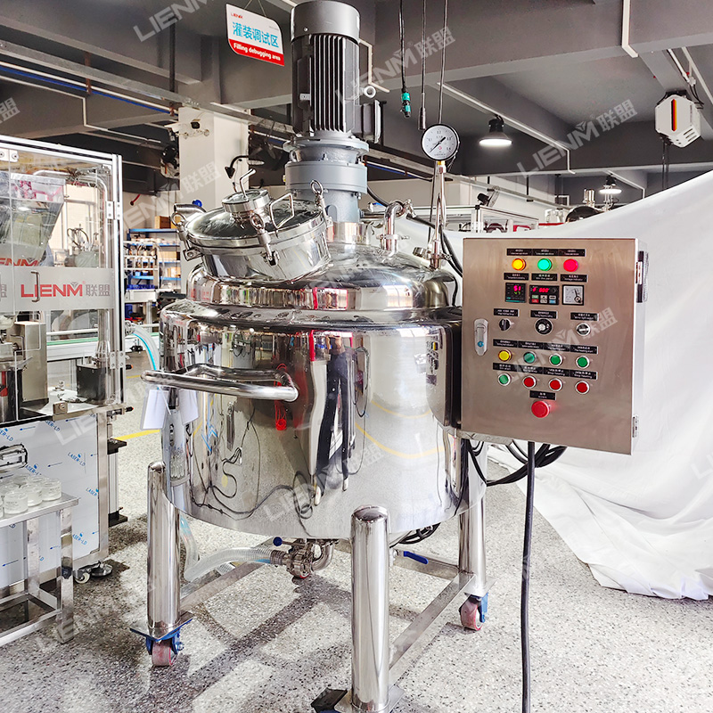 Hot Sale Vacuum Emulsifying Mixer Mixing Tank Cosmetic Mixing Machine Stainless Steel Cosmetics Production Equipment