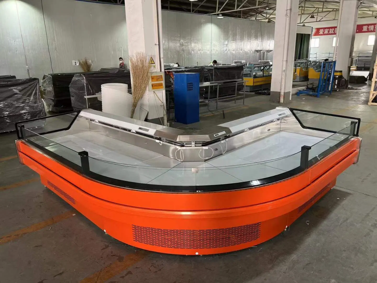 Supermarket Equipment Deli Corner Display Cabinet Fresh Meat Display Refrigerated Cabinet