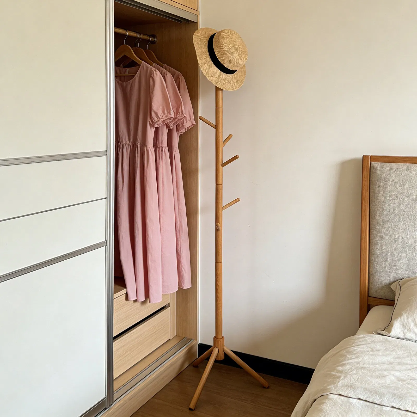 Custom Hotel Home Multi Function Wooden Corner Coat Rack Shelf for Entryway