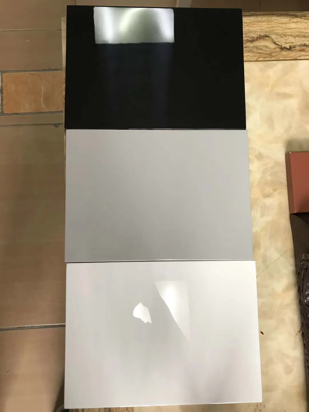 Australia Gloss White Lacquer Kitchen Oak Cabinets with Quartz Countertop Tall Pantry