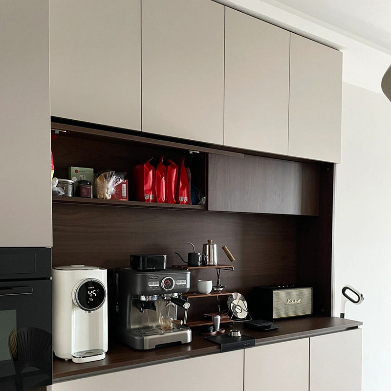 Hotel Wood Storage Island Retail Shelving Metal Gondola Liquor Display Rack for Liquor Store Red Wine Storage Shop Cabinet