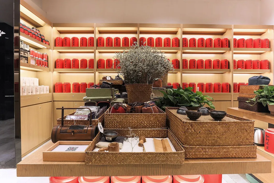 Bookshelf Showcase 3