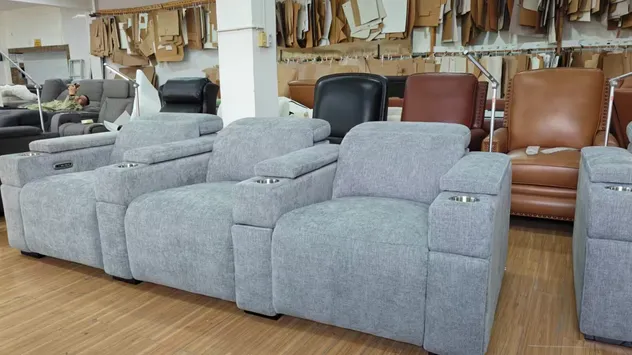 Sofá reclinável de cinema em casa com tecido luxuoso para conforto absoluto