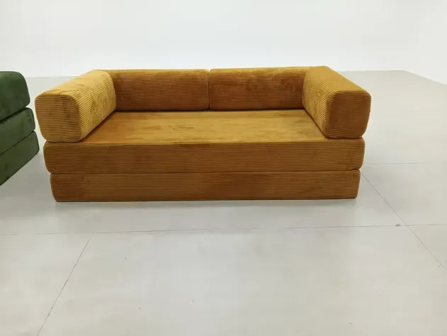 Sofá Cama Comprimido em Alta Venda - Construção Resistente