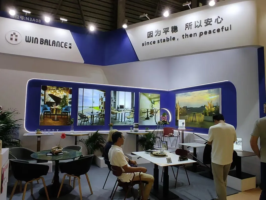 Exposição de perna de mesa