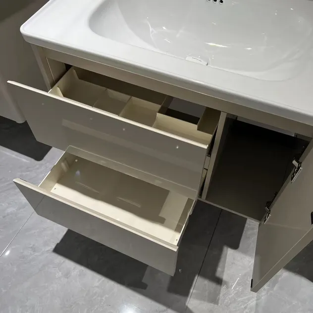 Detalhe do lavatório de cerâmica