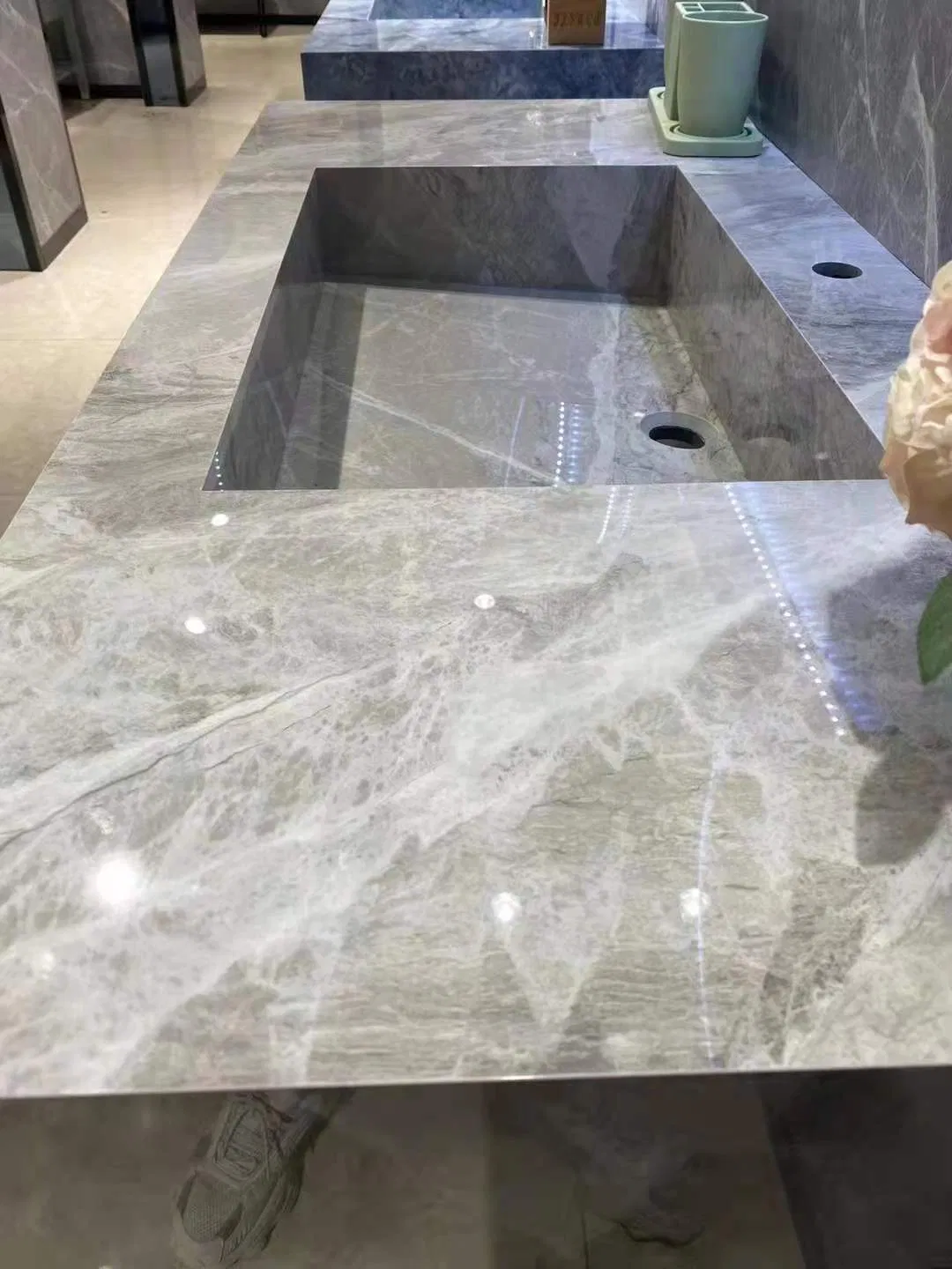 Novo Sinterizado 15mm Tamanho Personalizado Dupla Camada Mármore Sinterizado Pedra Montada na Parede Mobiliário de Hotel Armário de Banheiro Vanity