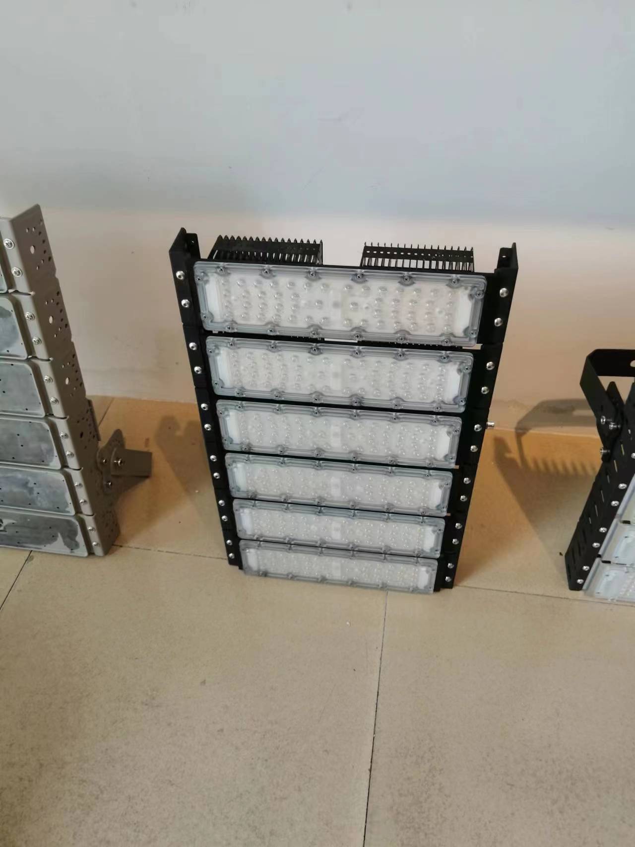Led Flood Light 2