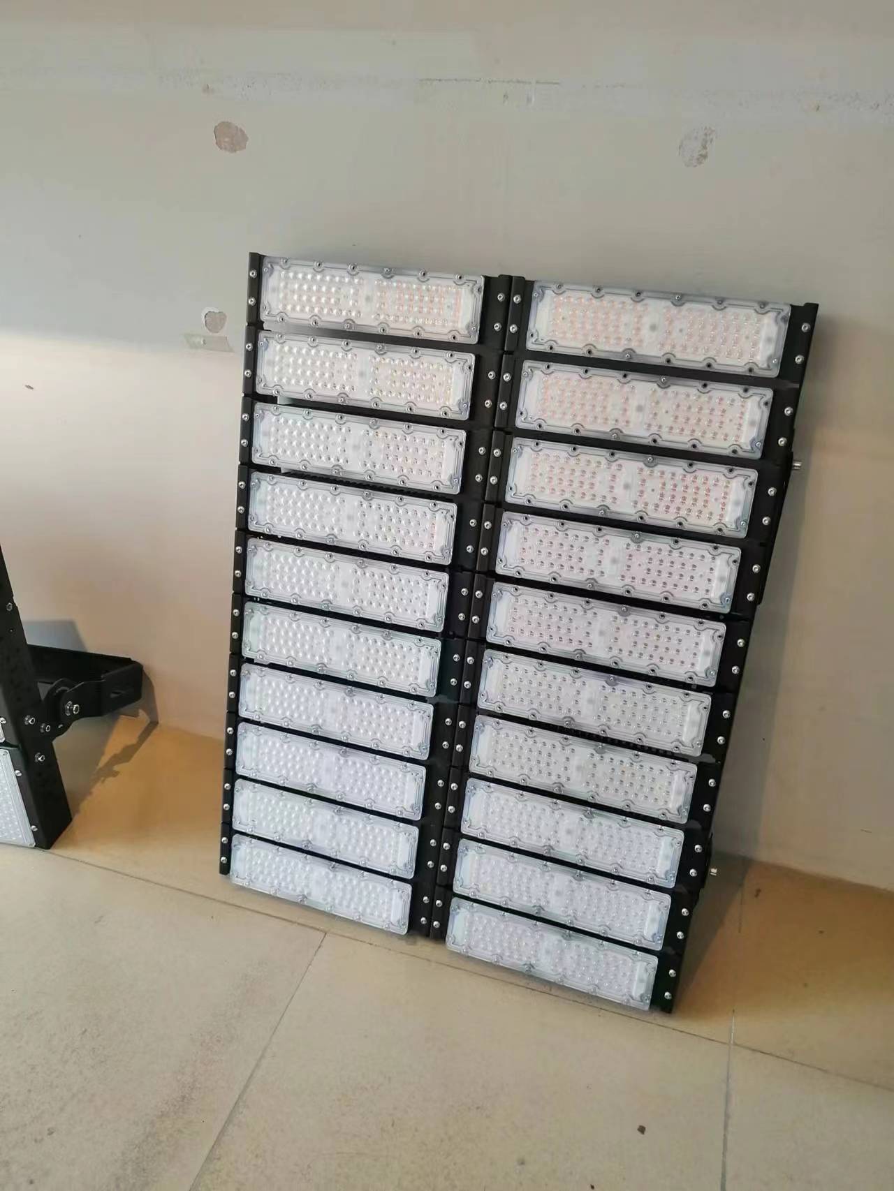 Led Flood Light 1