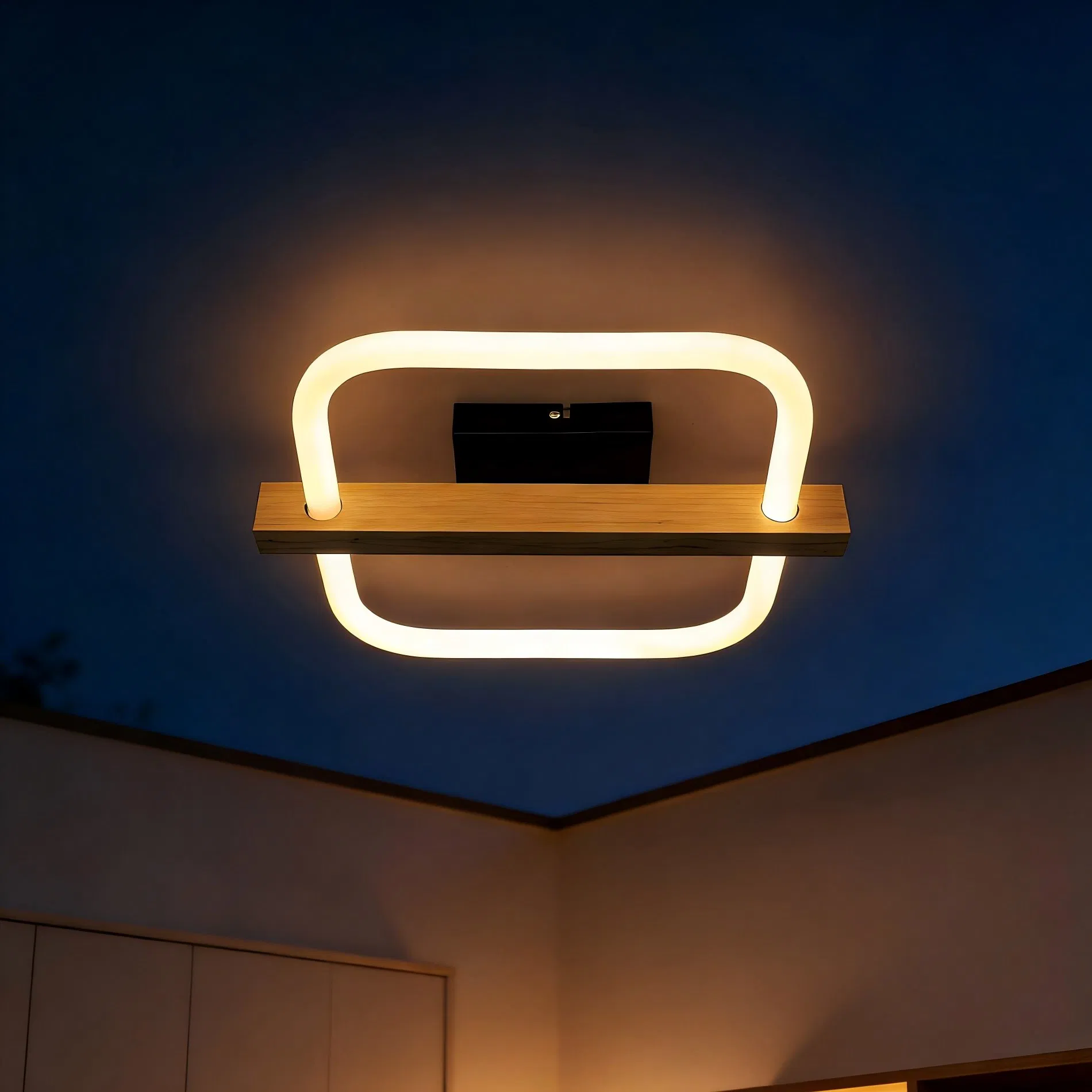 Modern Ring Creative Wooden Design 360-Degree Luminescence LED Ceiling Light