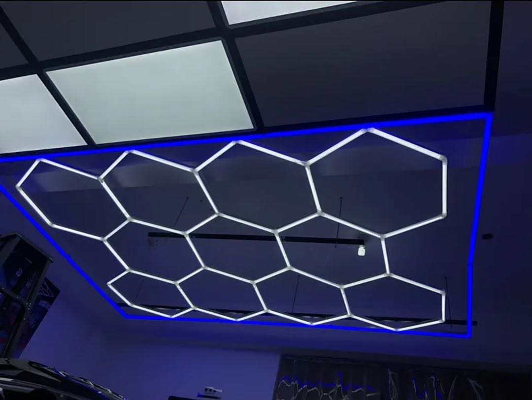 Adjustable RGB Dimmable Hexagonal LED Pendant Light for Shop &amp; Interior Decoration