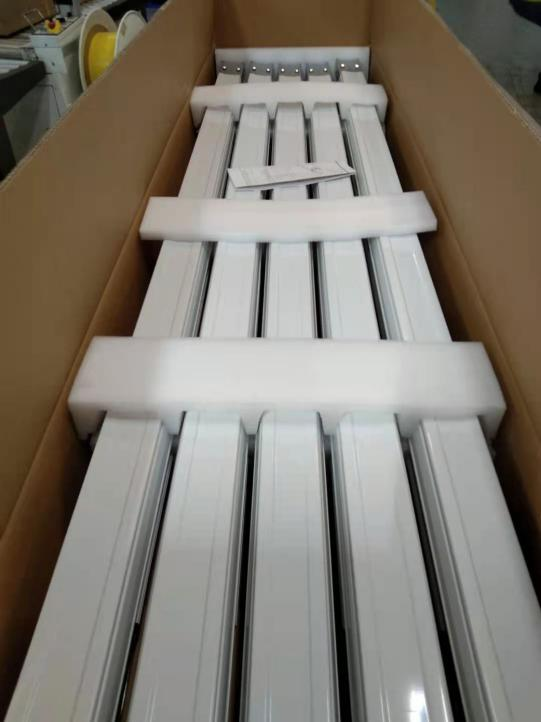 Trunking rail packaging