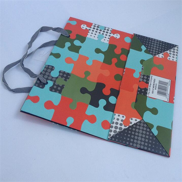 Customized Four Color Printing Fashion Cloth Gift Jewelry Flower Shopping Birthday Greeting Matt Coated Packaging Paper Bag Manufacturers, Factories