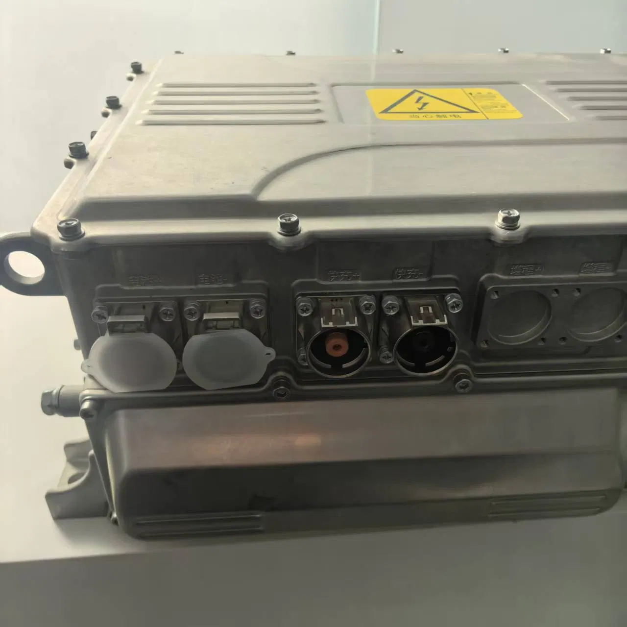 10. Reliable DC/DC Power Converter for Electric Autos