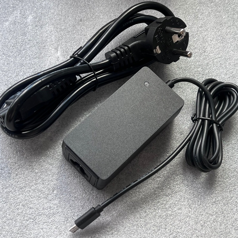 Jjy050030 Desktop 5V 3A AC DC Power Adapter with Micro USB Connector
