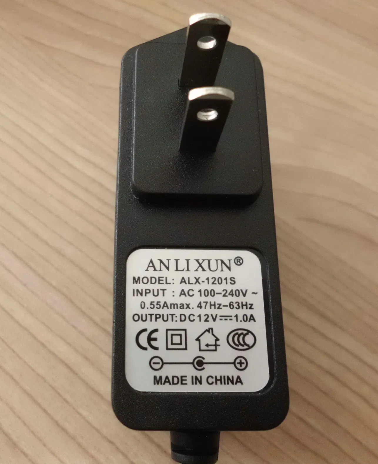 12V1a EU Plug AC DC Charger Power Adapter/Adaptor