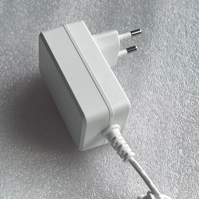 12V 2A AC DC LED LCD CCTV Router Cell Phone Medical Power Adapter 4V 5V 7V 8V 10V 14V 18V 20V 24V 1A 3A 4A 5A 6A 7A Charger CE U L RoHS Kc PSE SAA Approval